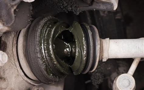 Leaking Axle – Symptoms, Causes And Repair Cost